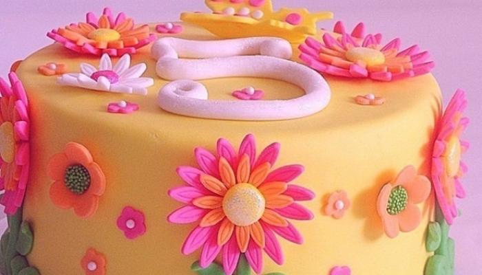 Sugar mastic Recipes for making mastic for decorating cakes